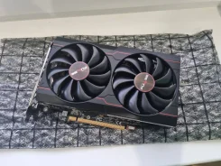 Radeon RX 6500 XT ����