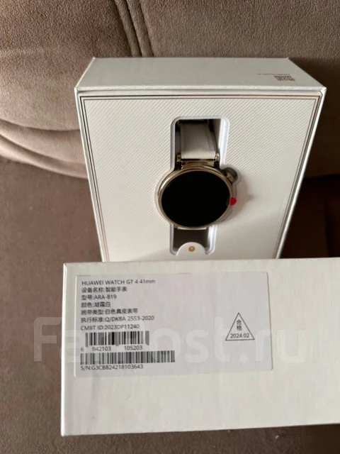Huawei Watch GT 4 ����