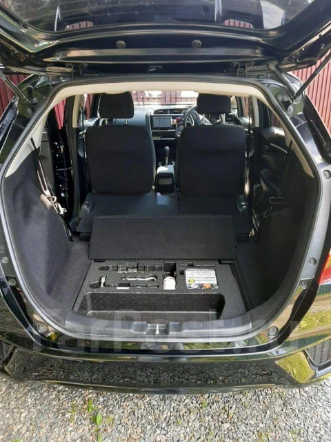 Honda Fit. ��������, 4wd, 1.3 (100��.�.), ������, 136����. �� ����
