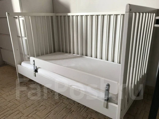 �������� ������� IKEA ��������. (�) 60���, (�) 120���, ������ � ��������� ����