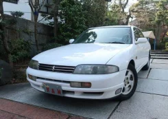 Nissan Skyline. HR33, RB20E ����