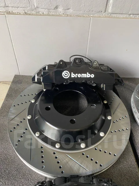 ��������� ������� Brembo 8,4 LX 570, LC 200 ���������, ������!