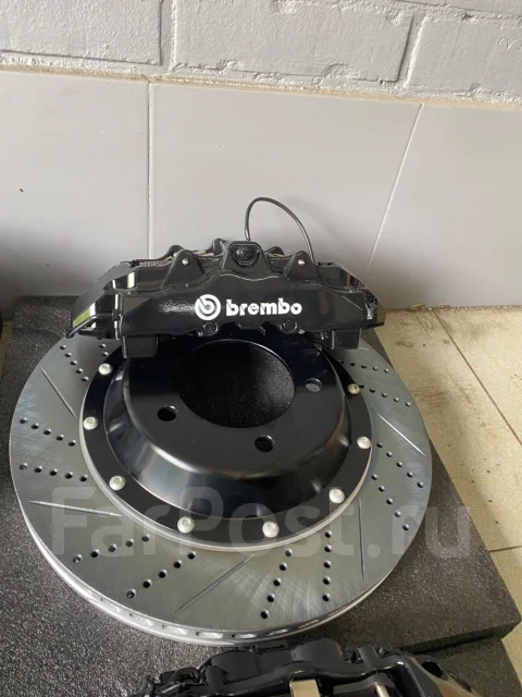 ��������� ������� Brembo 8,4 LX 570, LC 200 ���������, ������!