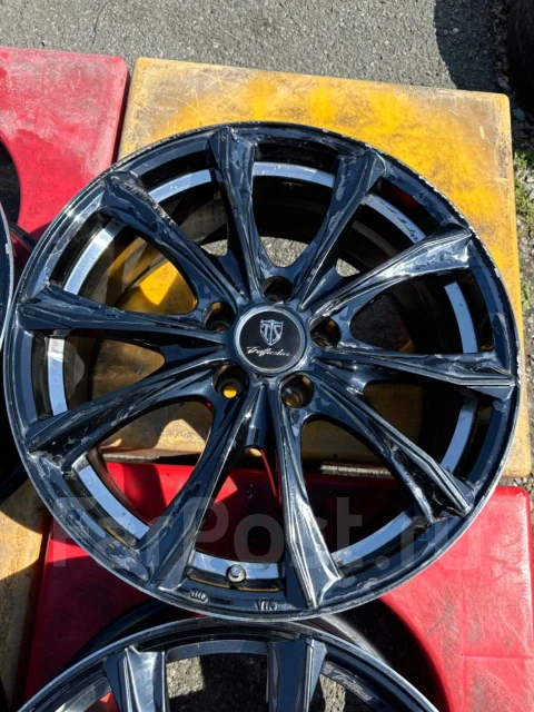 Trafficstar. 7.0/8.0x18", 5x114.3, ET48/42, �� 72���. ����