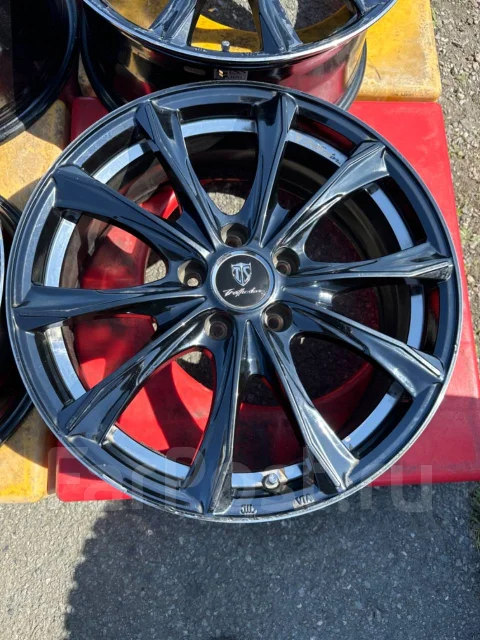 Trafficstar. 7.0/8.0x18", 5x114.3, ET48/42, �� 72���. ����