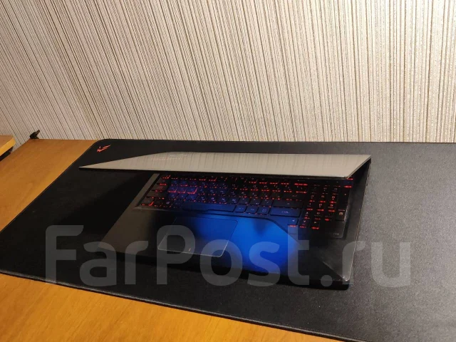 Asus ROG. 15.6", 2,5����, ��� 12 ��, ���� 1 000���, WiFi: 1, Bluetooth: 1, ����������� �� 1��. ����