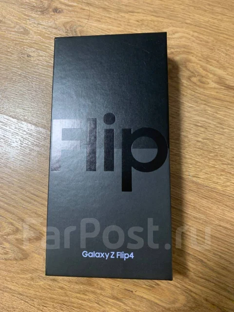 Samsung Galaxy Z Flip4. �/�, 256 ��, ���������� ����