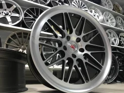 Vossen LC-107. 8.0x18", 5x112, ET38, �� 73,1���. ��� ����� �� ����������� ����