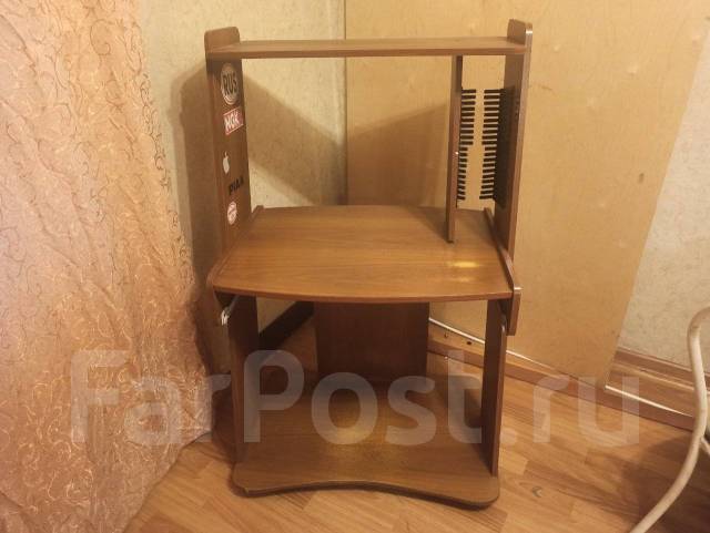 Компьютерный стол, прямоугольный, дсп, раздвижной, коричневый, б/у, в ...
