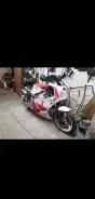 Yamaha FZR 1000 ����