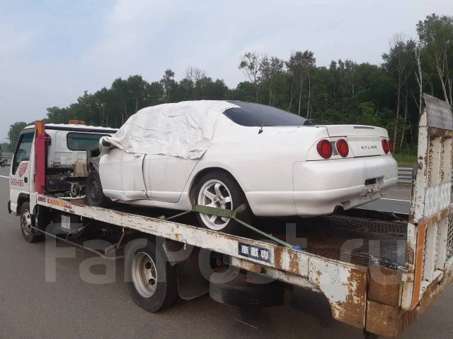 Nissan Skyline. HR33, RB20E ����
