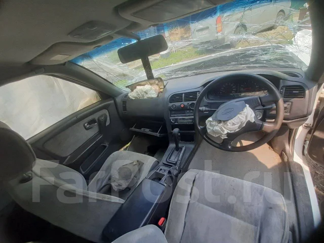 Nissan Skyline. HR33, RB20E ����