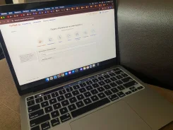 Apple MacBook Pro 13 2020 Late. 13", ��� 16 ��, ���� 1 000���, WiFi: 1, Bluetooth: 1 ����