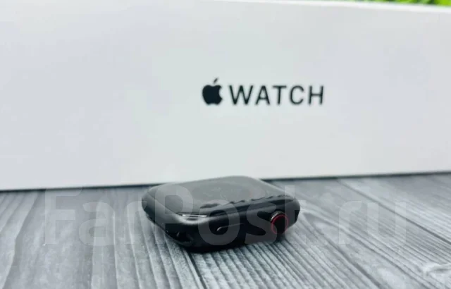 Apple Watch Series 8. NFC ����