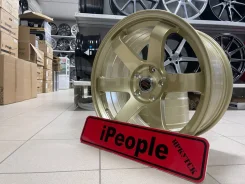 Rota Grid. 9.0x18", 5x114.3, ET30, �� 73,1���. ��� ����� �� ����������� ����