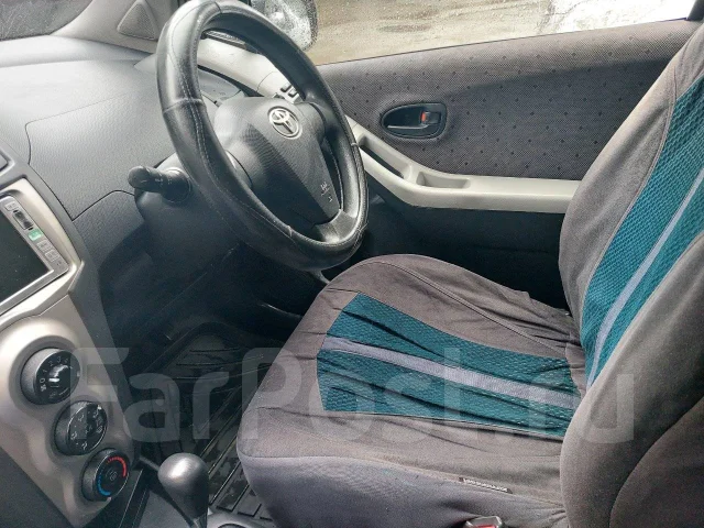 Toyota Vitz. ��������, ��������, 1.3 (87��.�.), ������, 151����. �� ����