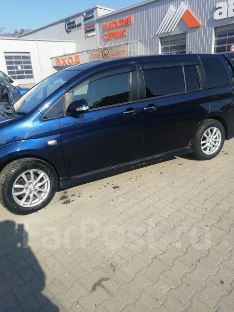 Toyota Isis. ��������, 4wd, 1.8 (155��.�.), ������, 123 000����. �� ����