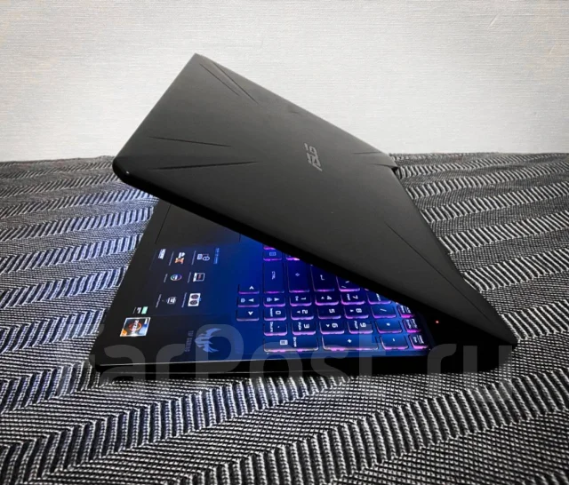 Asus TUF Gaming. 15.6", 144����, ��� 16 ��, ���� 512���, WiFi: 1, Bluetooth: 1, ����������� �� 7��. ����