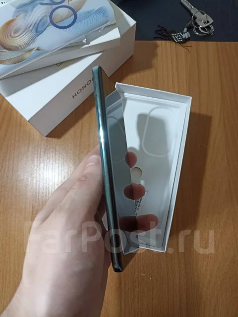 Honor 90. �����, 512 ��, ������� ����