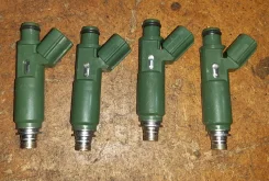 �������� ��������� Toyota 23209-22040 ����