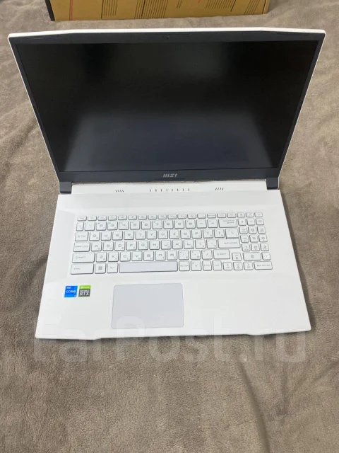 MSI Sword 17. 17.1", ��� 16 ��, ���� 512���, WiFi: 1, Bluetooth: 1, ����������� �� 2��. ����