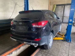 Hyundai ix35. LM, G4KD ����