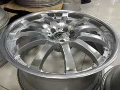 Carlsson. 9.5/8.5x20", 5x114.3, ET40/40, �� 73,1���. ����