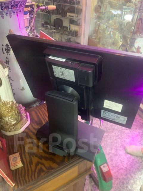 Samsung. 19", ���������� �� (LCD, LED, QLED) ����