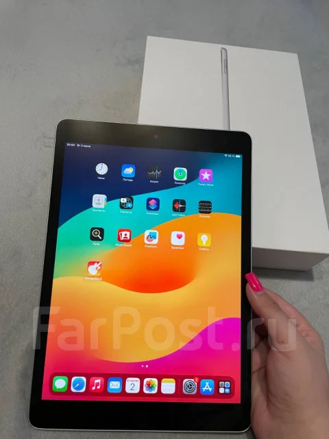 Apple iPad. ������ 64 �� ����