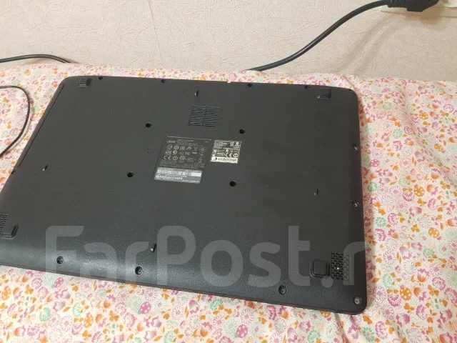 Acer Aspire ES1-512. 15.6", 2,2����, ��� 2048 ��, ���� 500���, WiFi: 1, Bluetooth: 1, ����������� �� 1��. ����
