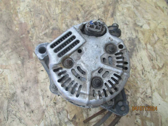 ��������� Toyota Hilux SURF 2706067070 ����
