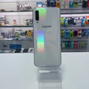 Samsung Galaxy A50. �/�, 64 ��, �����, 3G, 4G LTE, Dual-SIM, NFC ����
