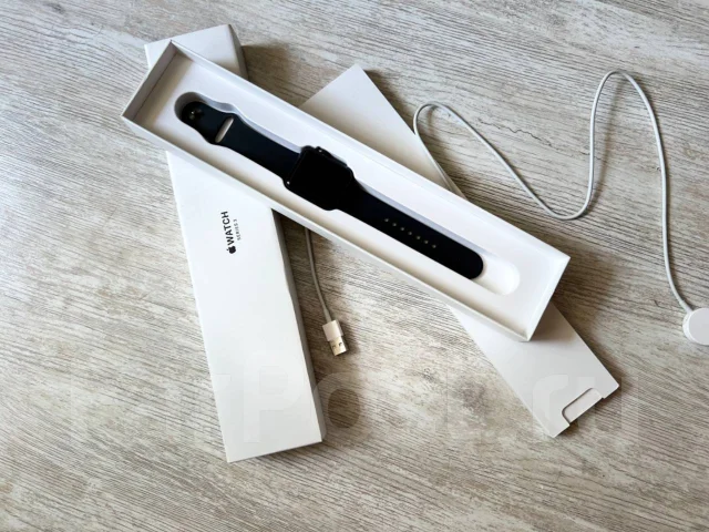 Apple Watch Series 3. GPS ����