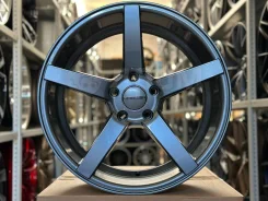 Vossen CV3-R. 8.0x18", 5x114.3, ET40, �� 73,1���. ��� ����� �� ����������� ����