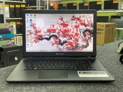 Packard Bell. 15.6", 1,6����, ��� 8 ��, WiFi: 1 ����