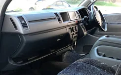 Toyota Hiace ����