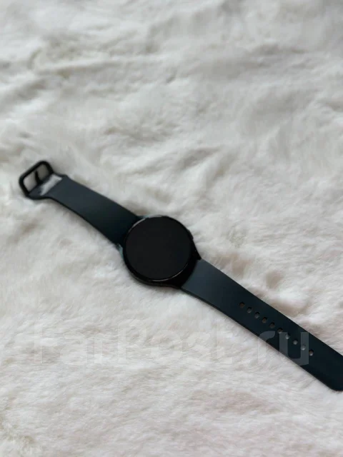 Samsung Galaxy Watch4. NFC ����
