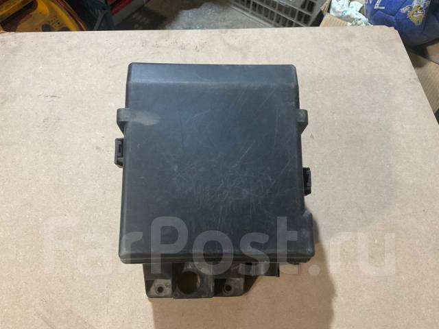 Корпус блока предохранителей Infiniti Qx56 2005 243827S110 JA60 VK56DE ...