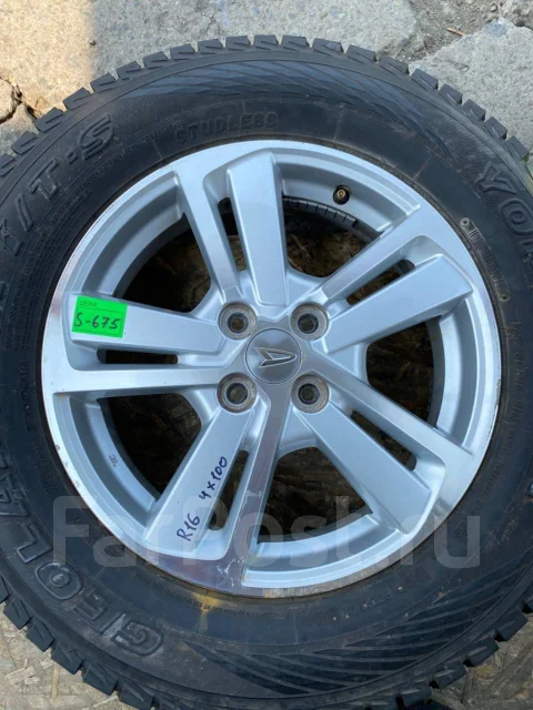 Daihatsu. 4.5x16", 4x100, ET45 ����
