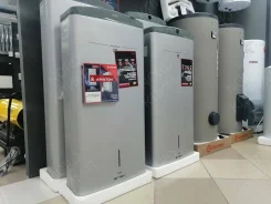 Ariston. 2����. ����