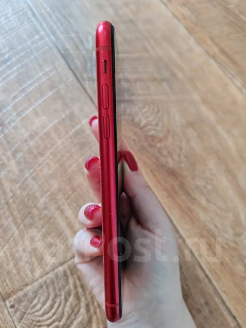 Apple iPhone Xr. �/�, 64 ��, �������, 4G LTE, ����������, NFC ����