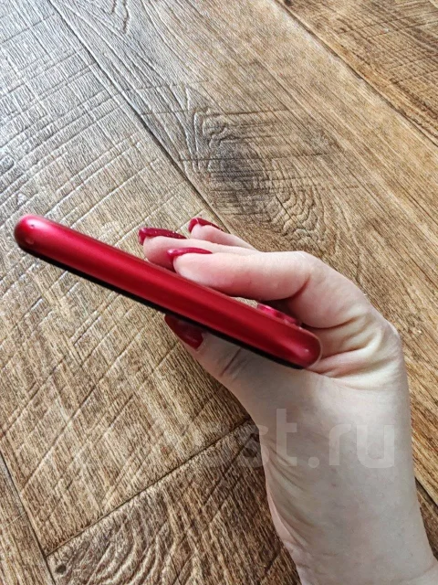 Apple iPhone Xr. �/�, 64 ��, �������, 4G LTE, ����������, NFC ����