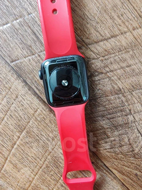 Apple Watch SE. GPS, NFC ����