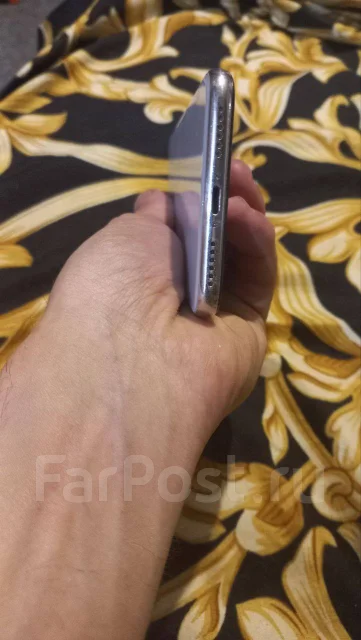 Apple iPhone X. �/�, 64 ��, �����, 3G, 4G LTE, 5G, NFC ����