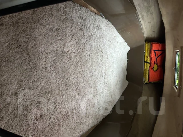Nissan. 1990 ���, ����� 7��., ��������� ���������, 70��.�., ������ ����