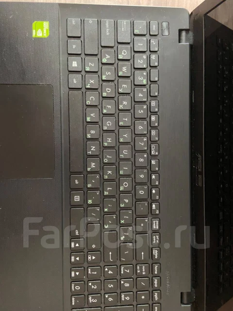 Asus X552M. 15.6", 2,1����, ��� 8 ��, ���� 512���, WiFi: 1, Bluetooth: 1, ����������� �� 4��. ����