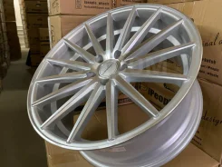 Vossen VFS-2. 9.5x19", 5x114.3, ET33, �� 73,1���. ��� ����� �� ����������� ����