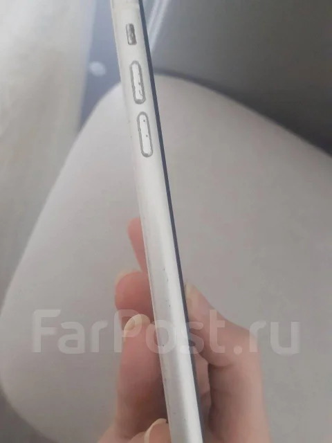 Apple iPhone 11. �/�, 64 ��, �����, 4G LTE ����