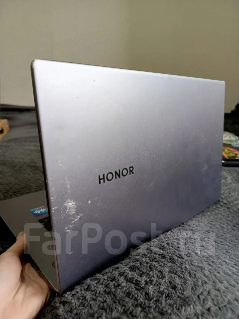 Honor MagicBook X 15. 15.6", 2,1����, ��� 8 ��, WiFi: 1, Bluetooth: 1 ����