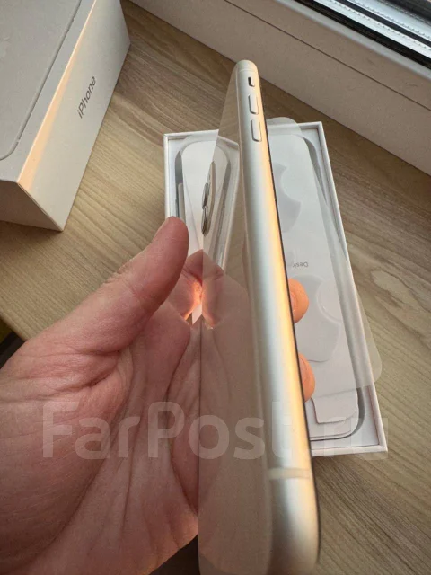 Apple iPhone 11. �/�, 64 ��, �����, Dual-SIM ����